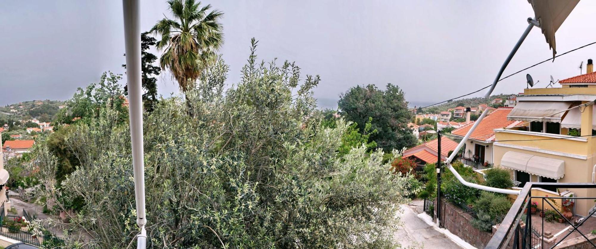 Akrotiri Apartment