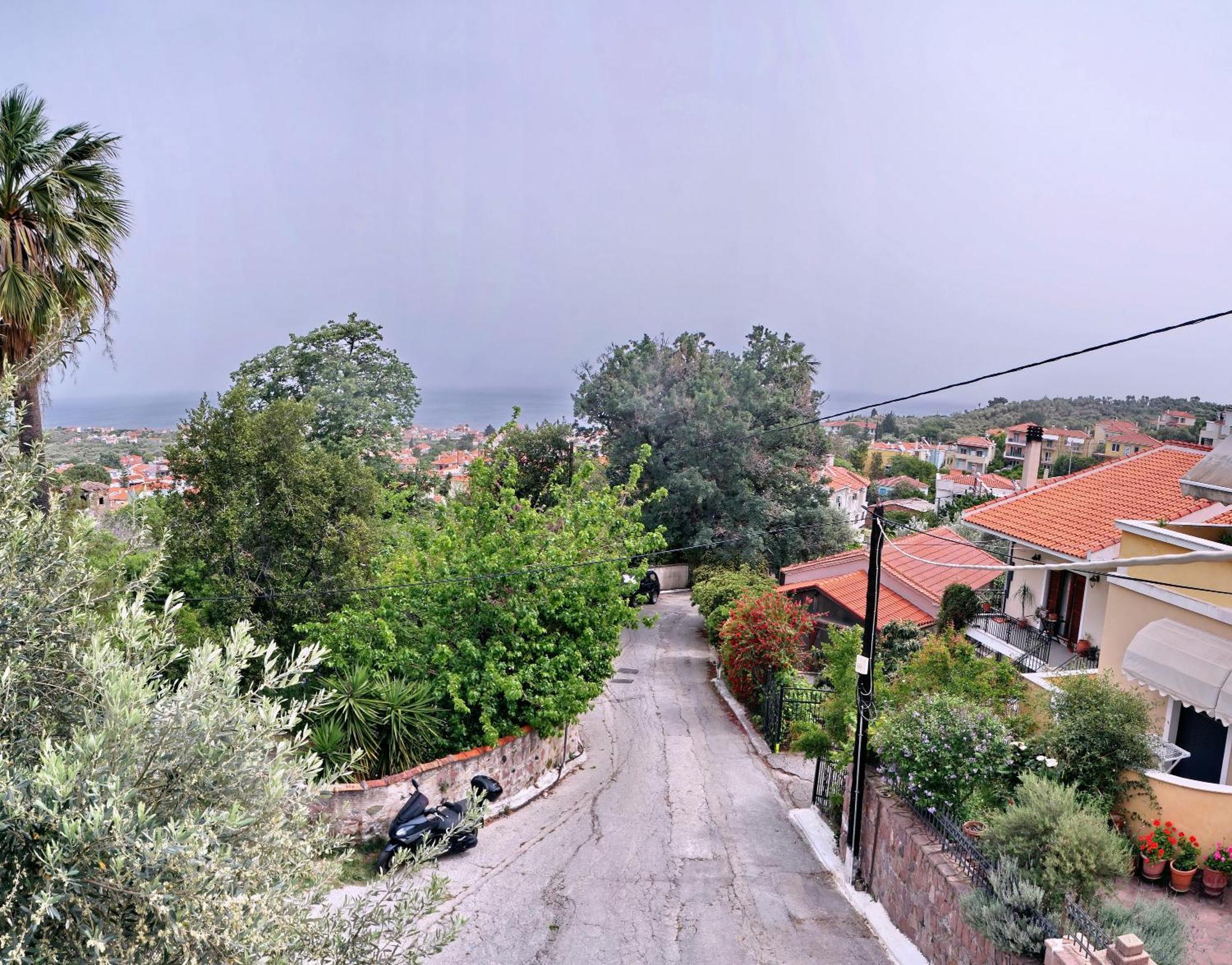 Akrotiri *